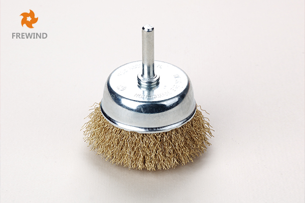 CUP BRUSH WITH SHAFT CRIMPED WIRE